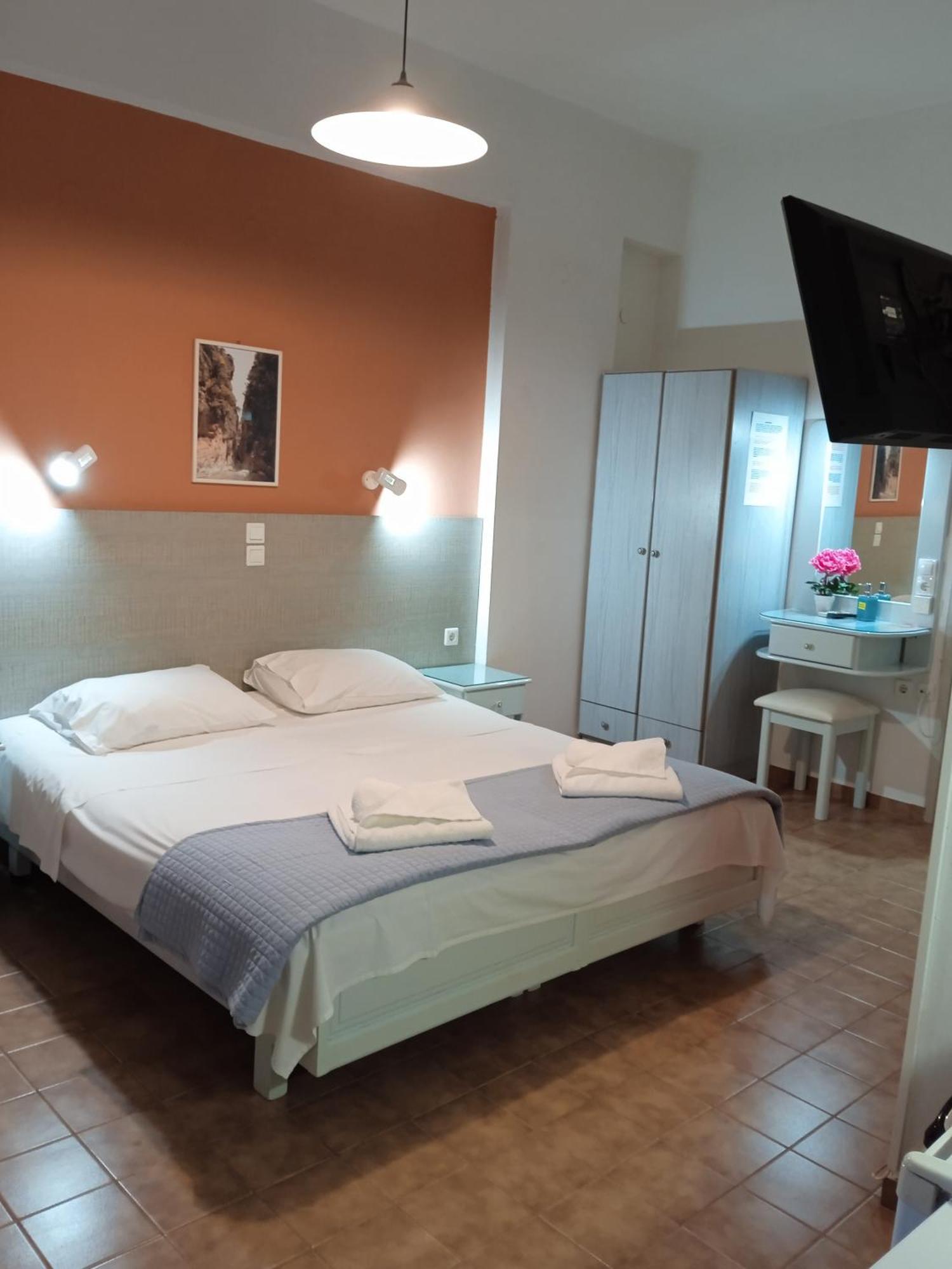 Ilona Apartments Chania Kato Daratso Room photo