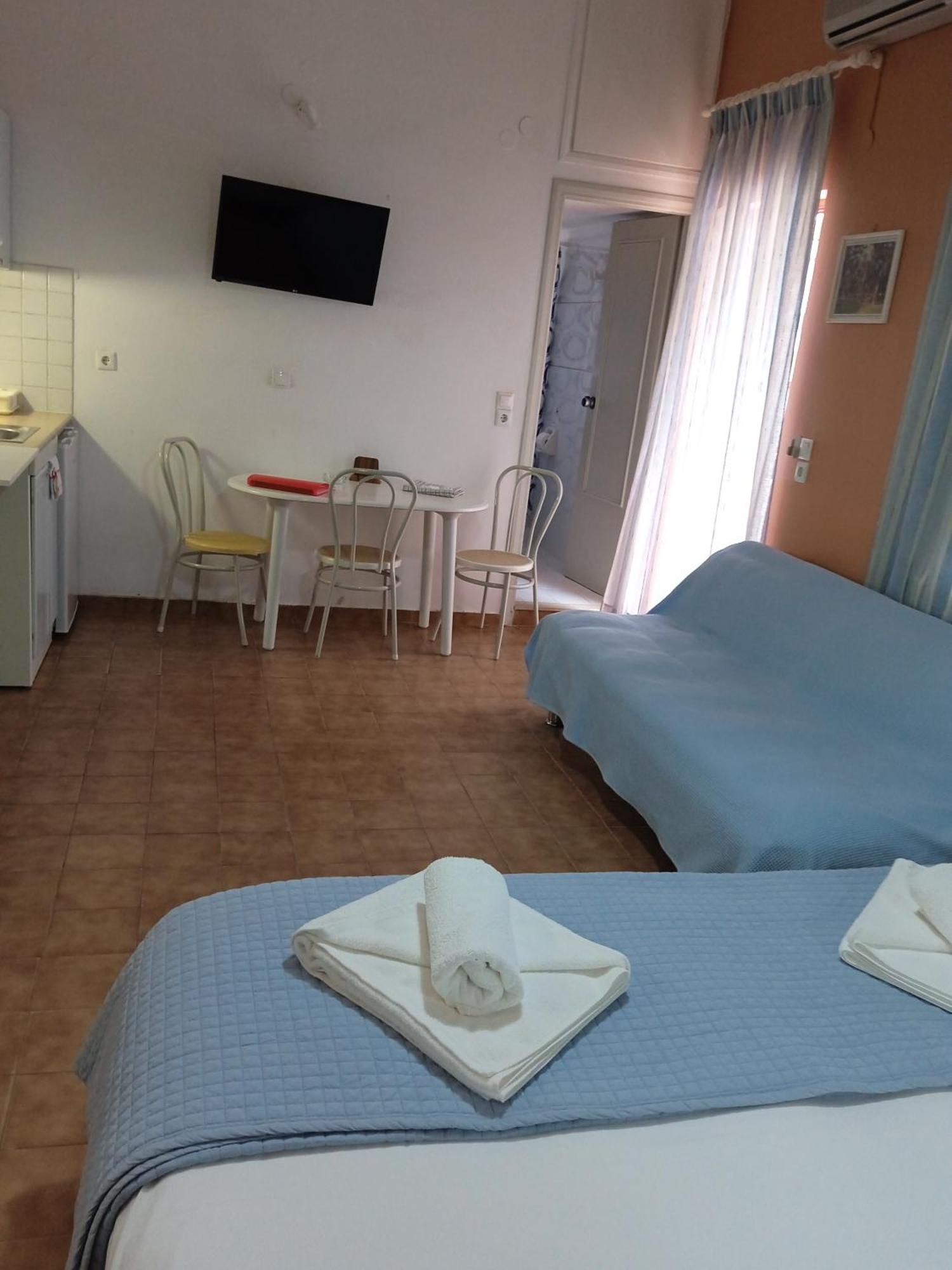 Ilona Apartments Chania Kato Daratso Room photo