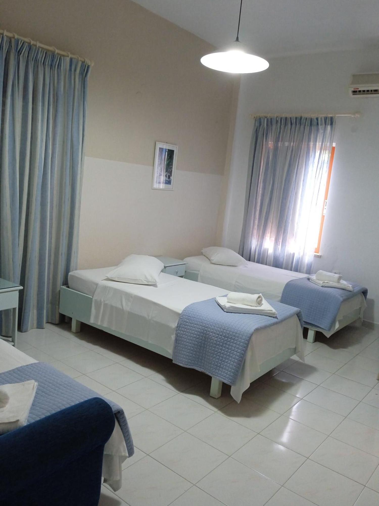 Ilona Apartments Chania Kato Daratso Room photo
