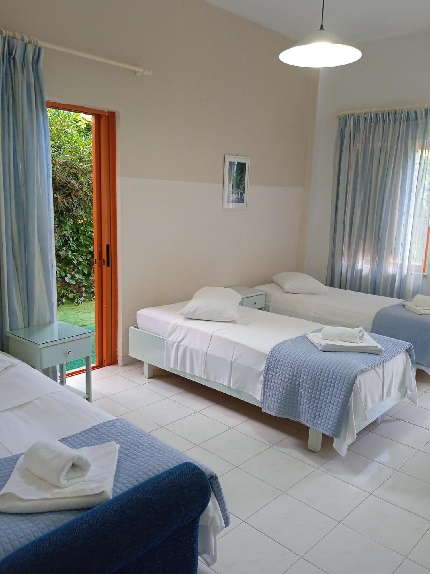 Ilona Apartments Chania Kato Daratso Room photo